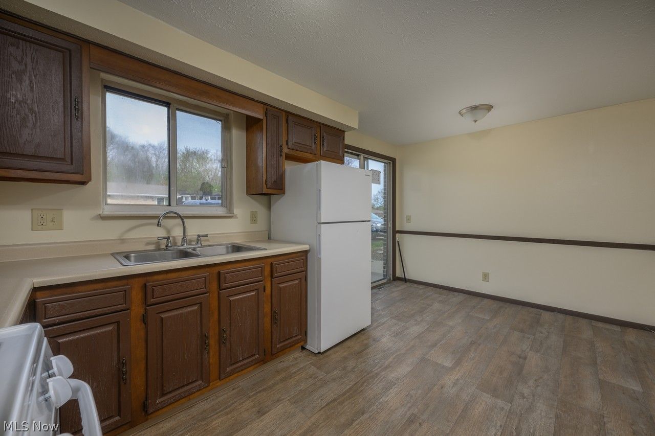 331 Locke Avenue NW Massillon OH 44646