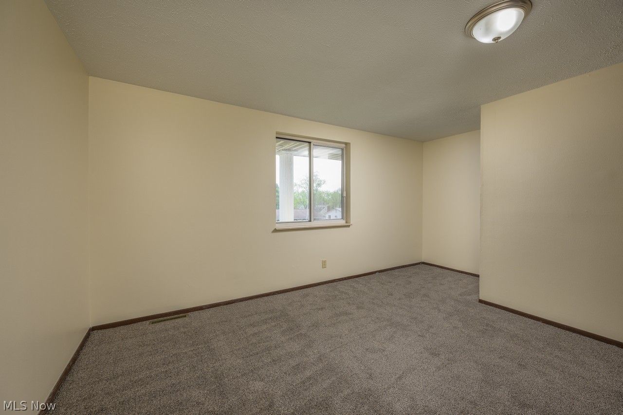 331 Locke Avenue NW Massillon OH 44646