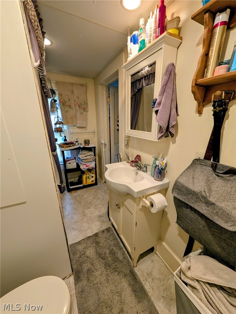 100 W. Erie Street Creston OH 44217
