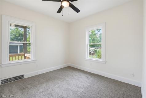7822 Laumar Avenue Cleveland OH 44105