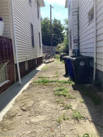 11306 Notre Dame Avenue Cleveland OH 44104