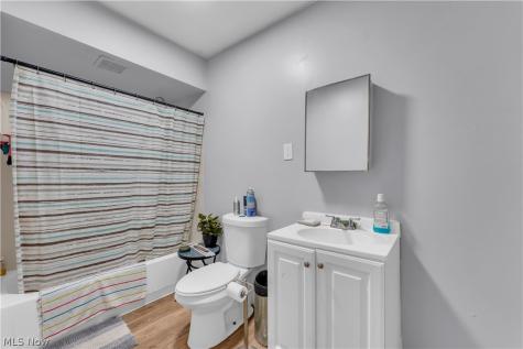 9607 Sophia Avenue Cleveland OH 44104