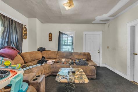 9607 Sophia Avenue Cleveland OH 44104