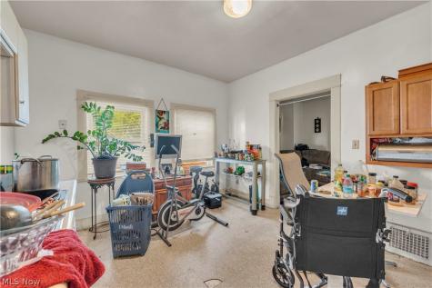 9607 Sophia Avenue Cleveland OH 44104