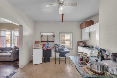 9607 Sophia Avenue Cleveland OH 44104