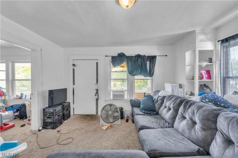 9607 Sophia Avenue Cleveland OH 44104