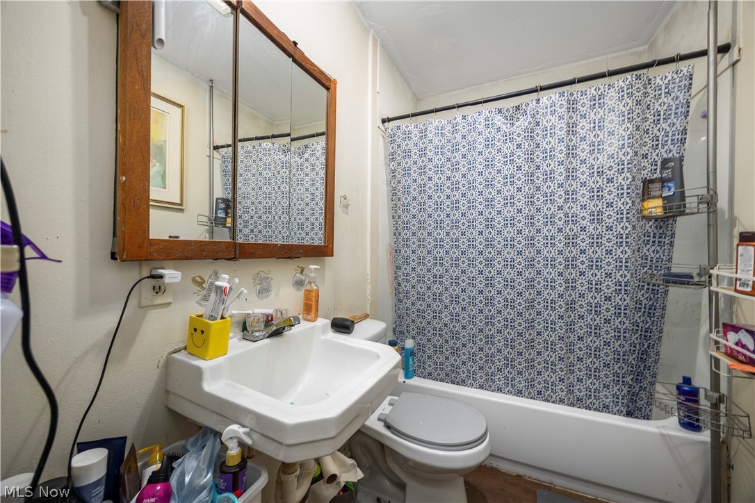815 Edison Lane Port Clinton OH 43452