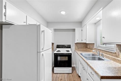 3293 7th Street Cuyahoga Falls OH 44221