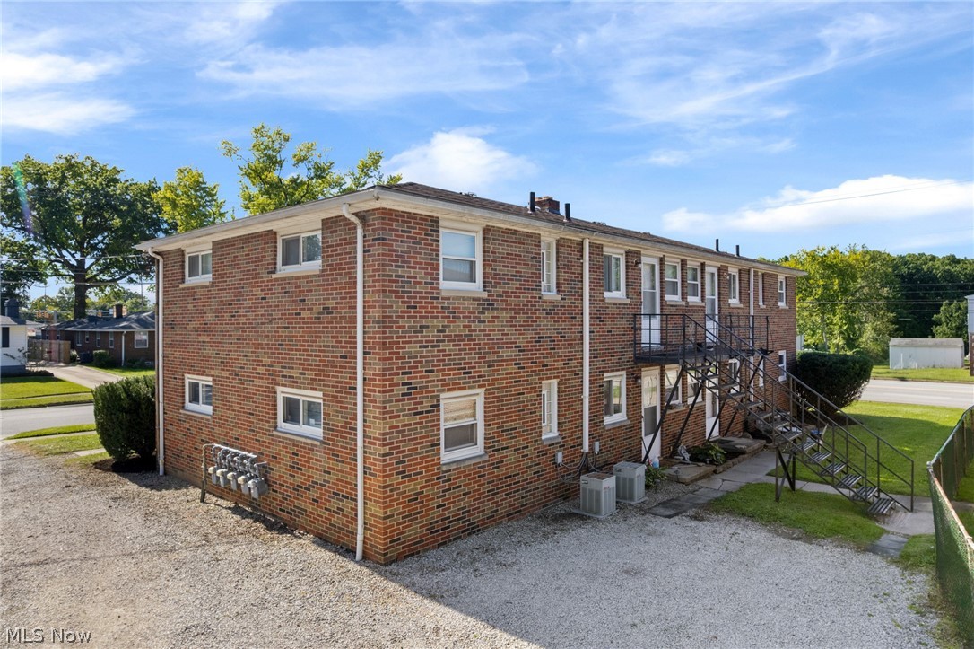 3293 7th Street Cuyahoga Falls OH 44221