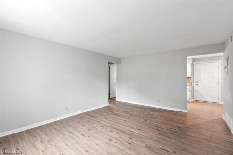 3293 7th Street Cuyahoga Falls OH 44221