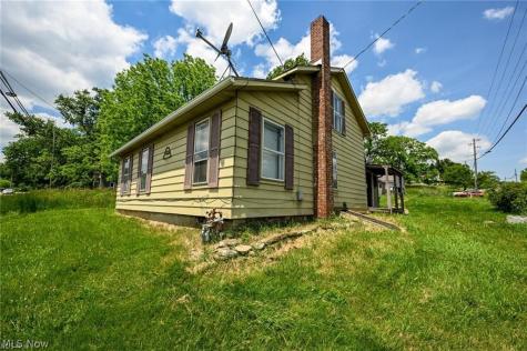 893 Norton Avenue Barberton OH 44203