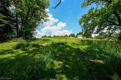 893 Norton Avenue Barberton OH 44203