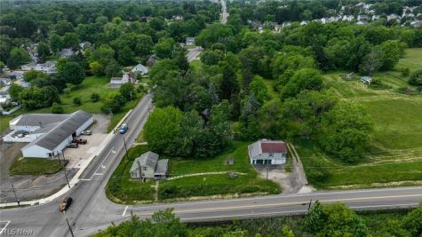 893 Norton Avenue Barberton OH 44203