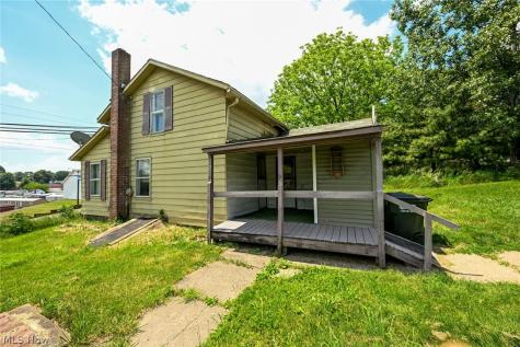 893 Norton Avenue Barberton OH 44203