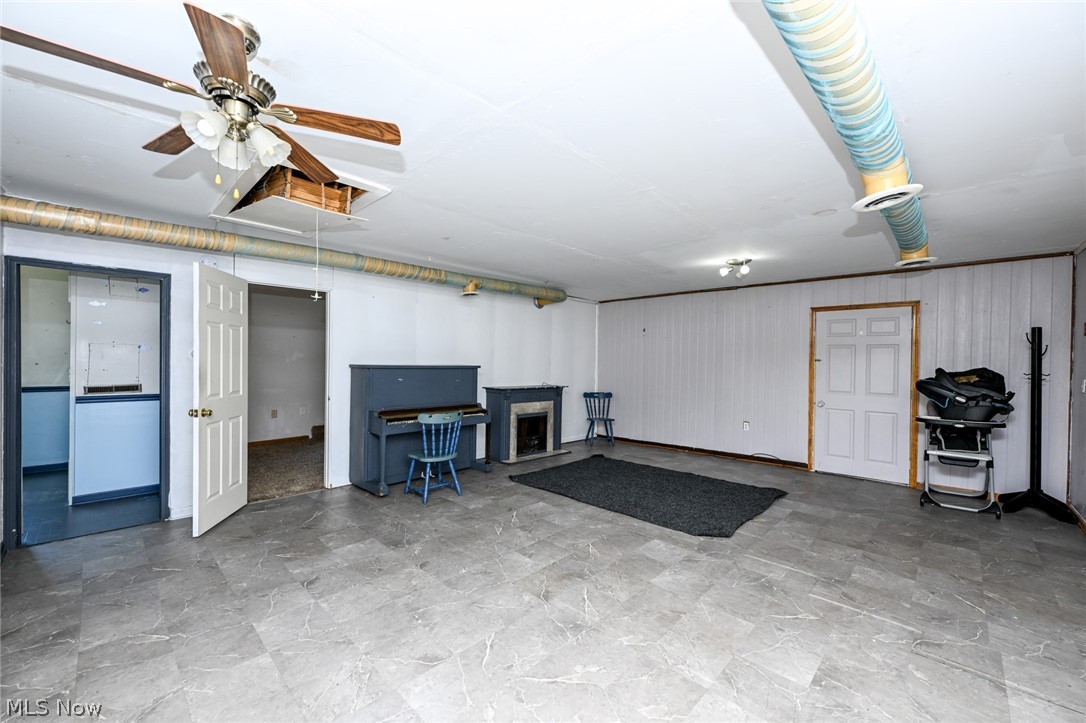 893 Norton Avenue Barberton OH 44203