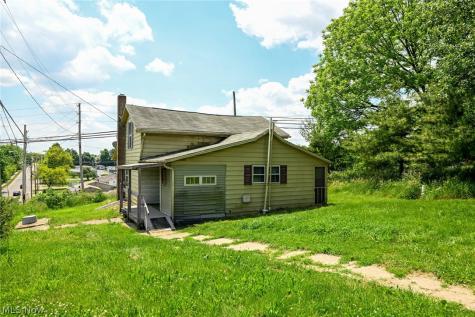 893 Norton Avenue Barberton OH 44203