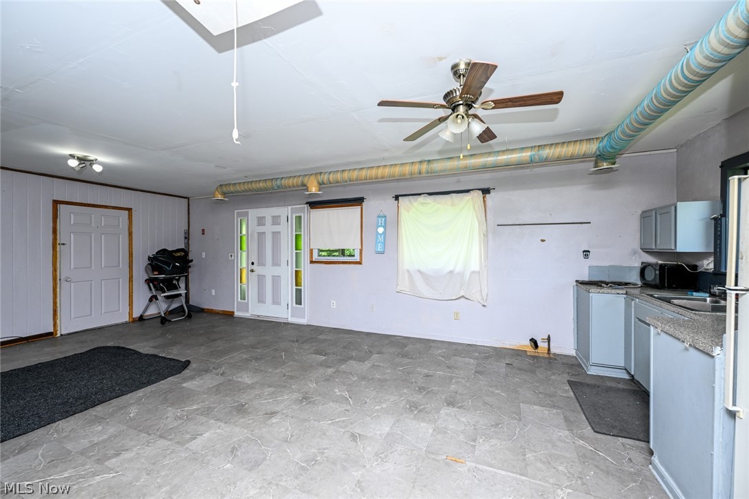 893 Norton Avenue Barberton OH 44203