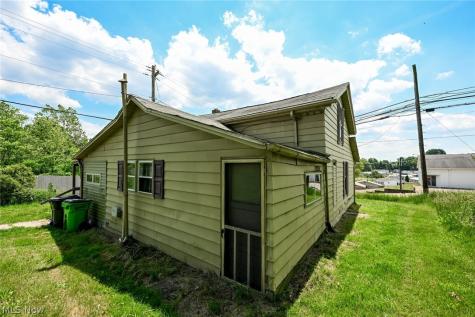 893 Norton Avenue Barberton OH 44203