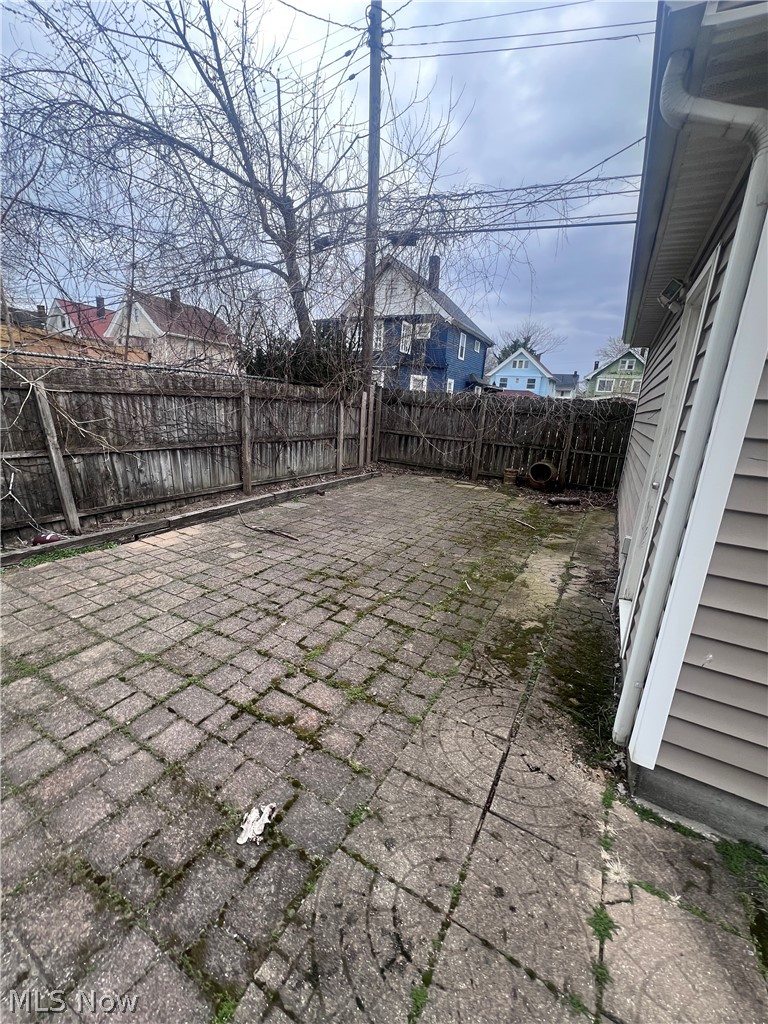 1261 E 134th Street East Cleveland OH 44112