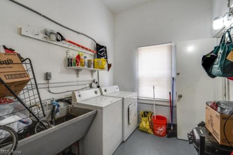 382 E 152nd Street Cleveland OH 44110