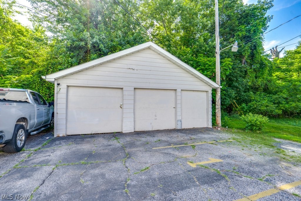 382 E 152nd Street Cleveland OH 44110
