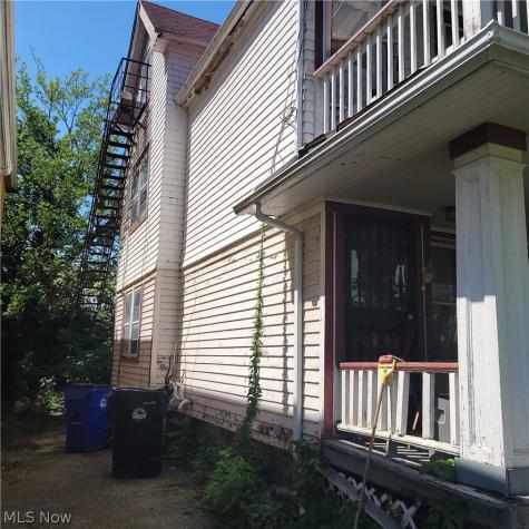 13416 Ashburton Avenue Cleveland OH 44110