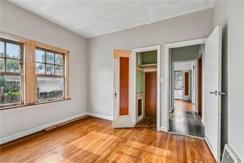 944 Rondel Road Cleveland OH 44110
