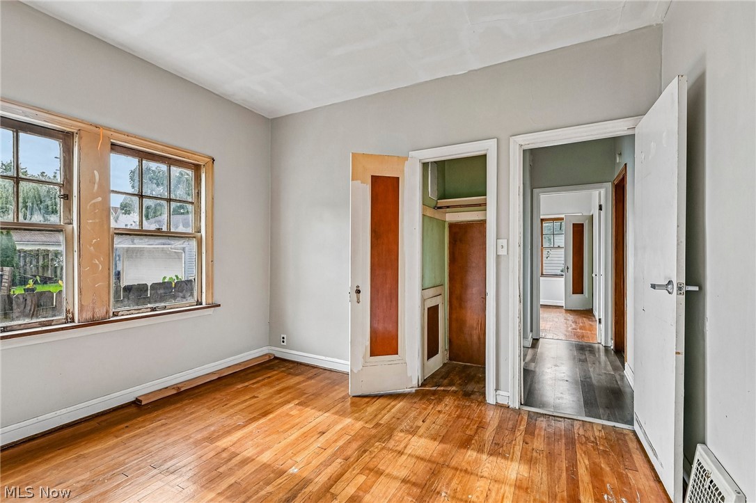 944 Rondel Road Cleveland OH 44110