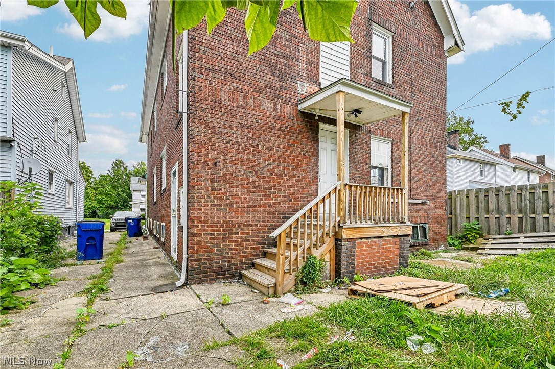944 Rondel Road Cleveland OH 44110