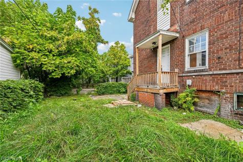 944 Rondel Road Cleveland OH 44110