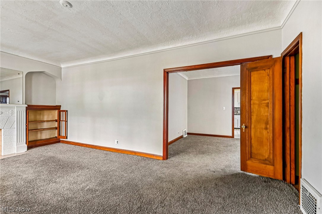 944 Rondel Road Cleveland OH 44110