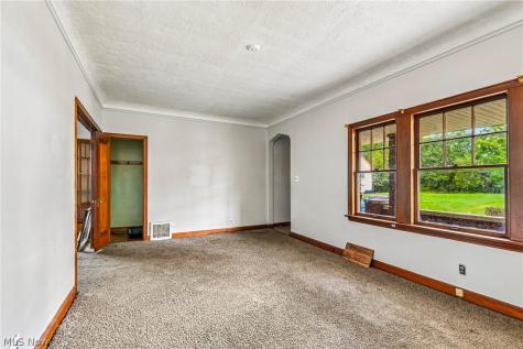 944 Rondel Road Cleveland OH 44110