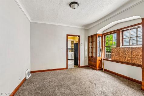 944 Rondel Road Cleveland OH 44110