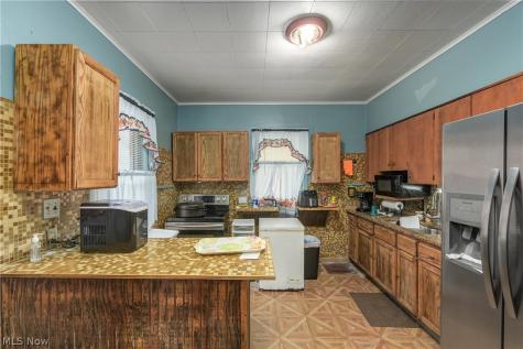 3097 Bradwell Avenue Cleveland OH 44109
