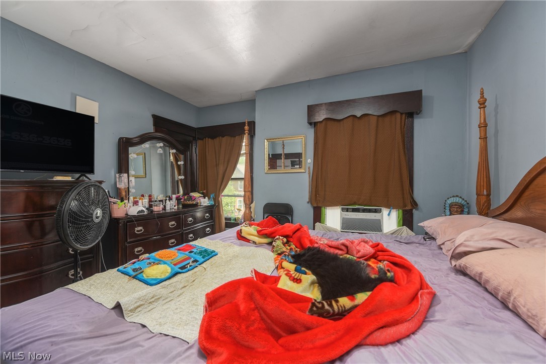 3097 Bradwell Avenue Cleveland OH 44109