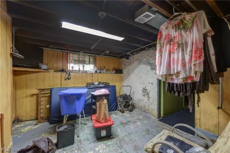3097 Bradwell Avenue Cleveland OH 44109