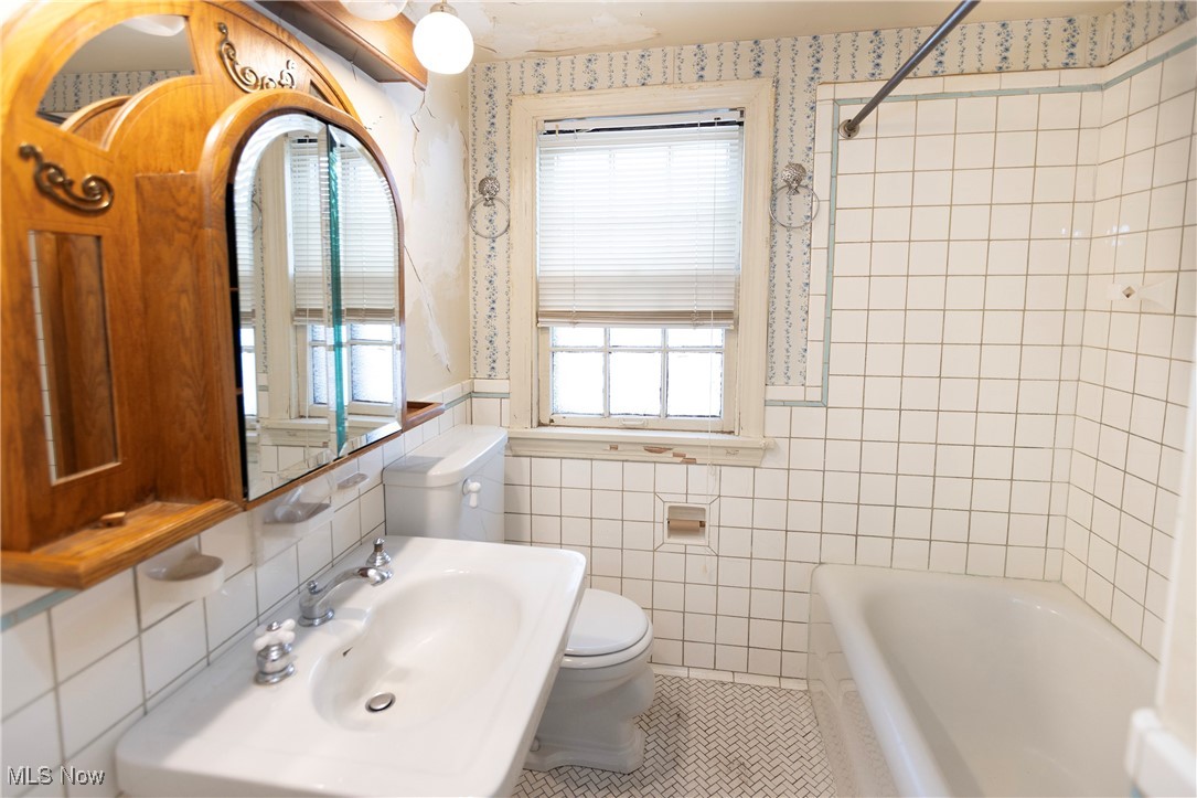 3666 Lindholm Road Shaker Heights OH 44120