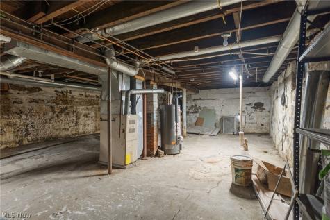 3676 E 65th Street Cleveland OH 44105
