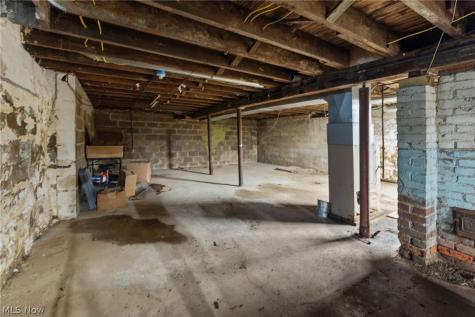 3676 E 65th Street Cleveland OH 44105