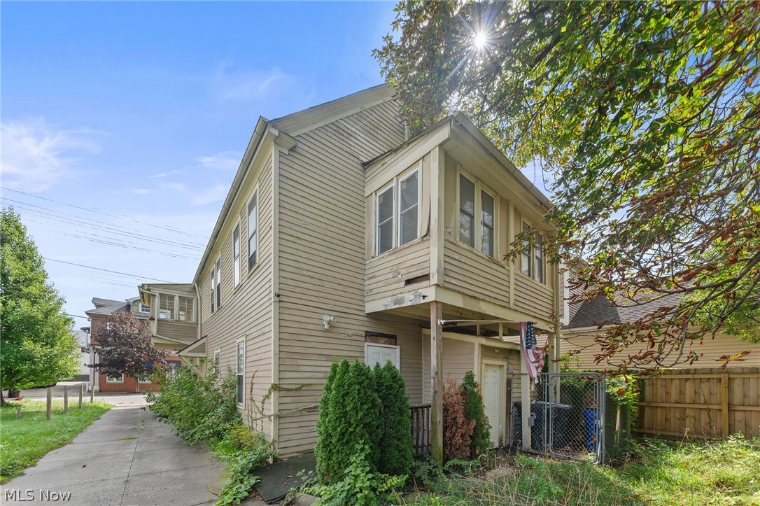 3676 E 65th Street Cleveland OH 44105
