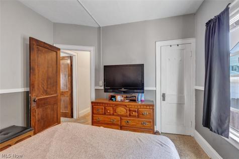 2095 Wyandotte Avenue Lakewood OH 44107