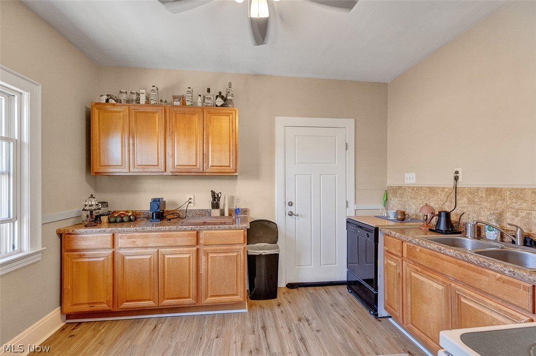 2095 Wyandotte Avenue Lakewood OH 44107