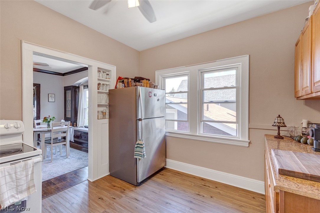 2095 Wyandotte Avenue Lakewood OH 44107