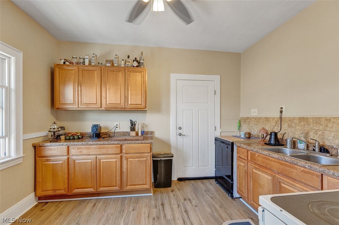 2095 Wyandotte Avenue Lakewood OH 44107