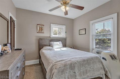 2095 Wyandotte Avenue Lakewood OH 44107