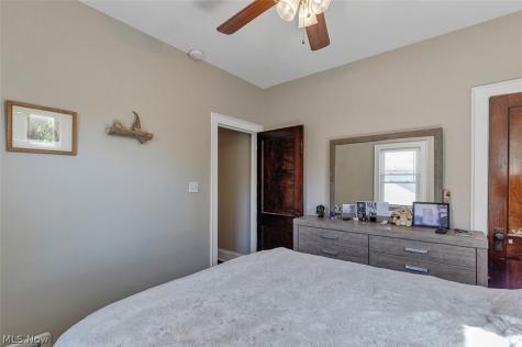 2095 Wyandotte Avenue Lakewood OH 44107
