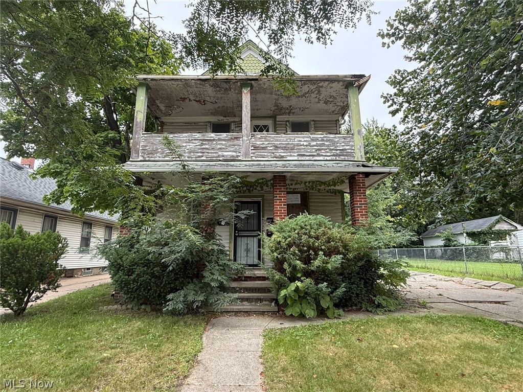 653 E 159th Street Cleveland OH 44110