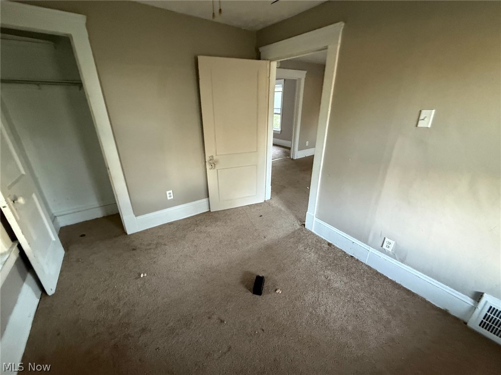 653 E 159th Street Cleveland OH 44110