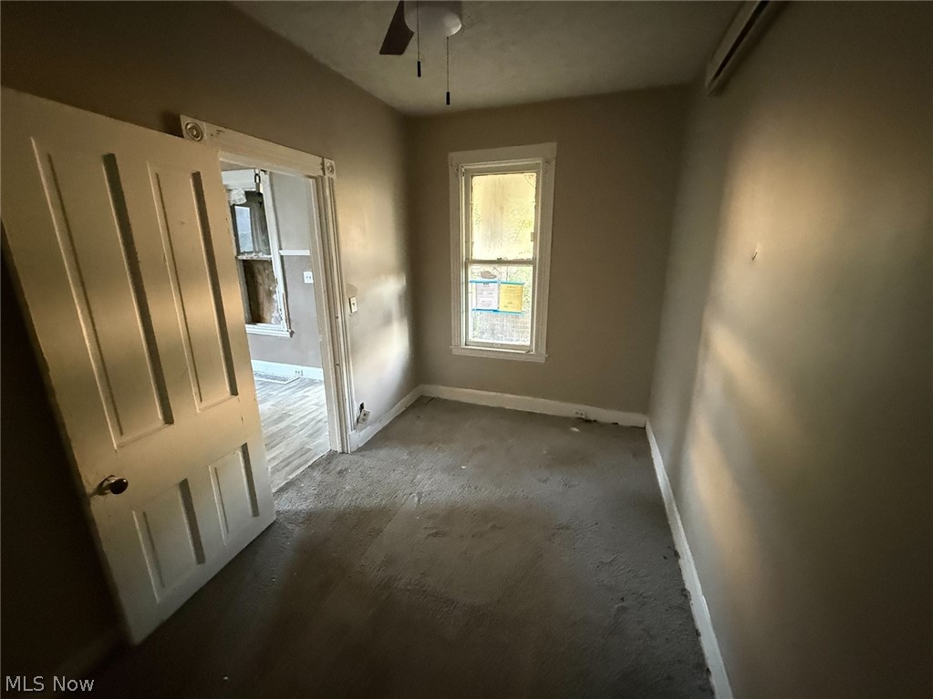 653 E 159th Street Cleveland OH 44110