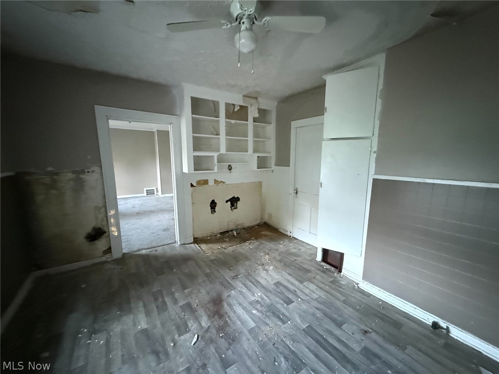 653 E 159th Street Cleveland OH 44110